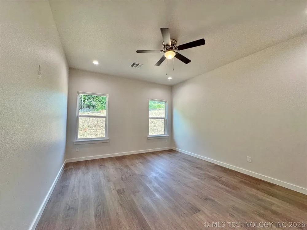 824 E Harlan Drive Tahlequah, OK 74464