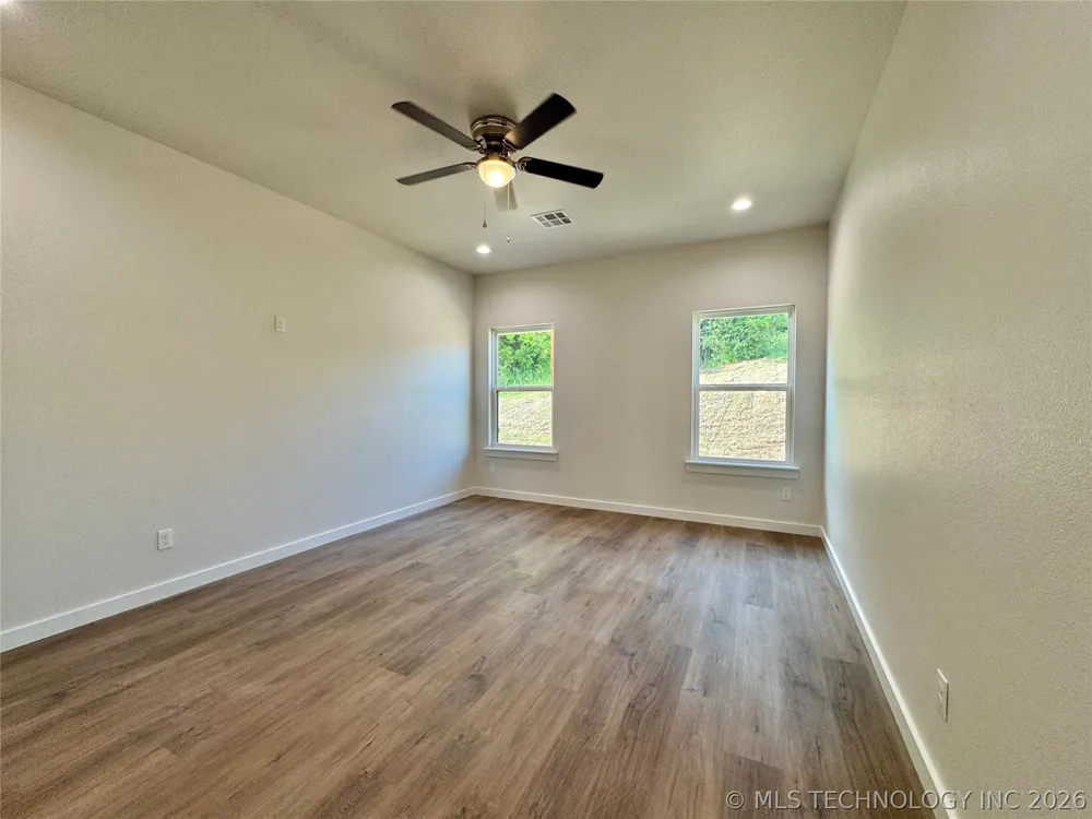 824 E Harlan Drive Tahlequah, OK 74464