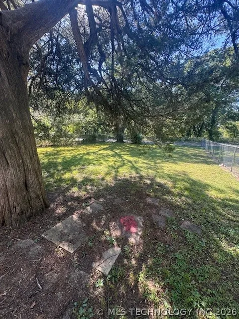 200 S 12th Avenue Madill, OK 73446
