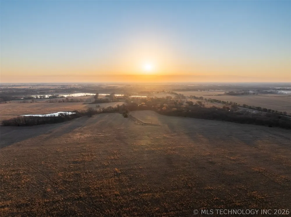 3 320 ROAD Morris, OK 74445