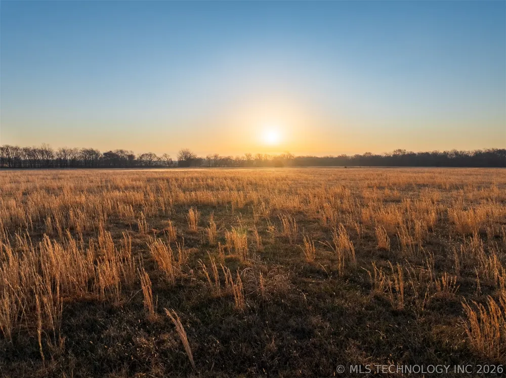 3 320 ROAD Morris, OK 74445