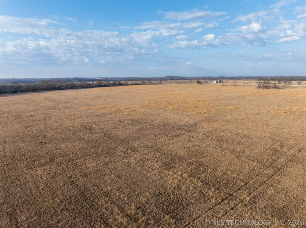 3 320 ROAD Morris, OK 74445