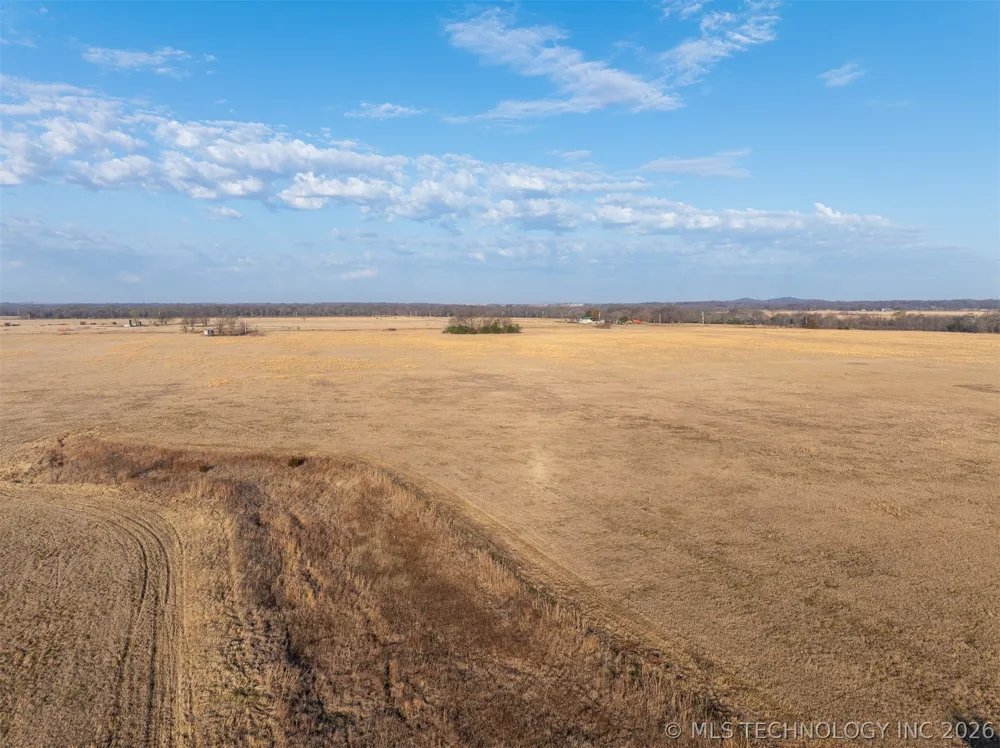 3 320 ROAD Morris, OK 74445
