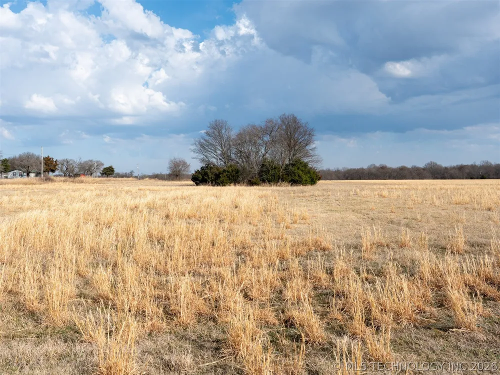 3 320 ROAD Morris, OK 74445