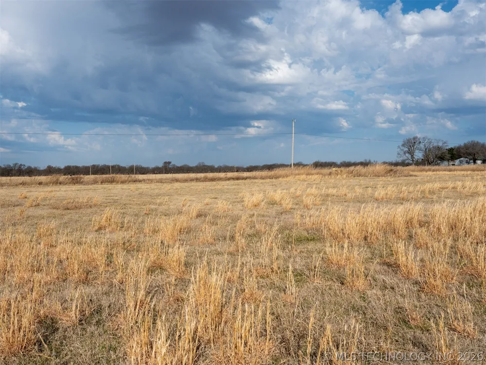 3 320 ROAD Morris, OK 74445