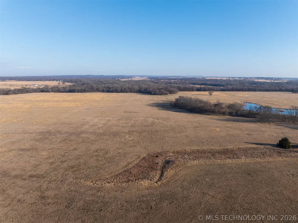 3 320 ROAD Morris, OK 74445