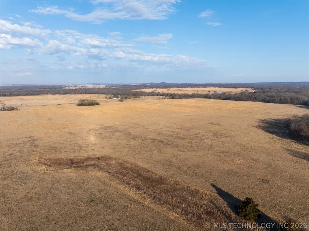 3 320 ROAD Morris, OK 74445