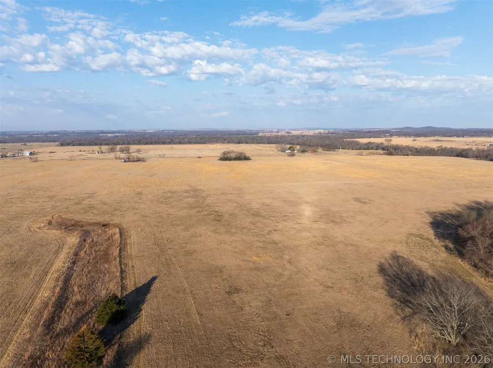 3 320 ROAD Morris, OK 74445