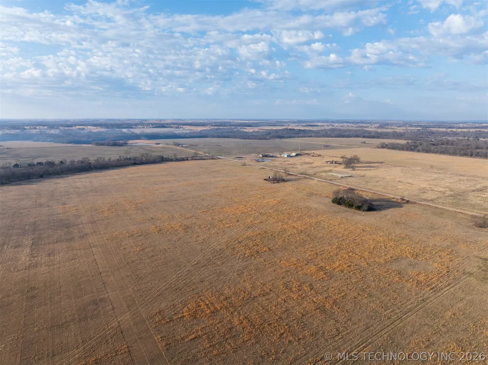 3 320 ROAD Morris, OK 74445