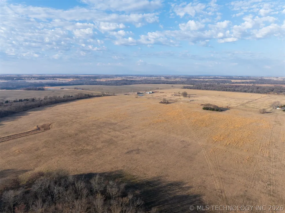 3 320 ROAD Morris, OK 74445