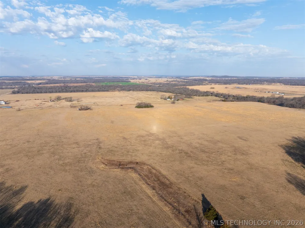 3 320 ROAD Morris, OK 74445