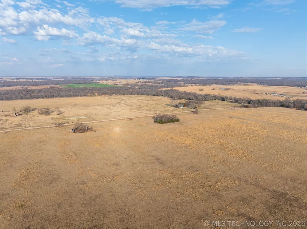 3 320 ROAD Morris, OK 74445