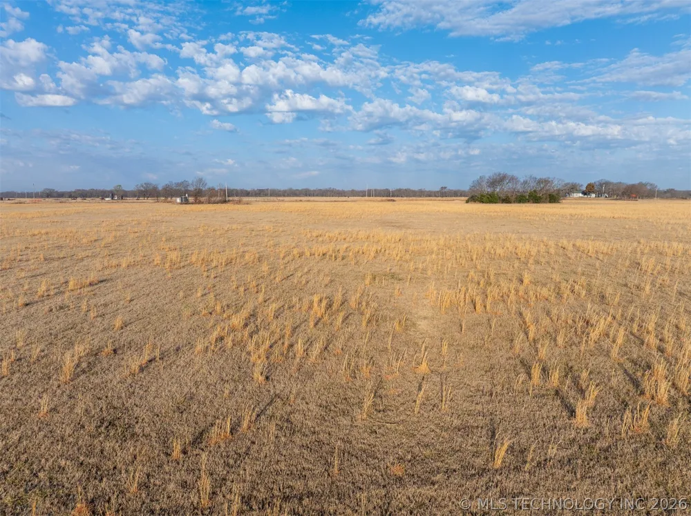 3 320 ROAD Morris, OK 74445