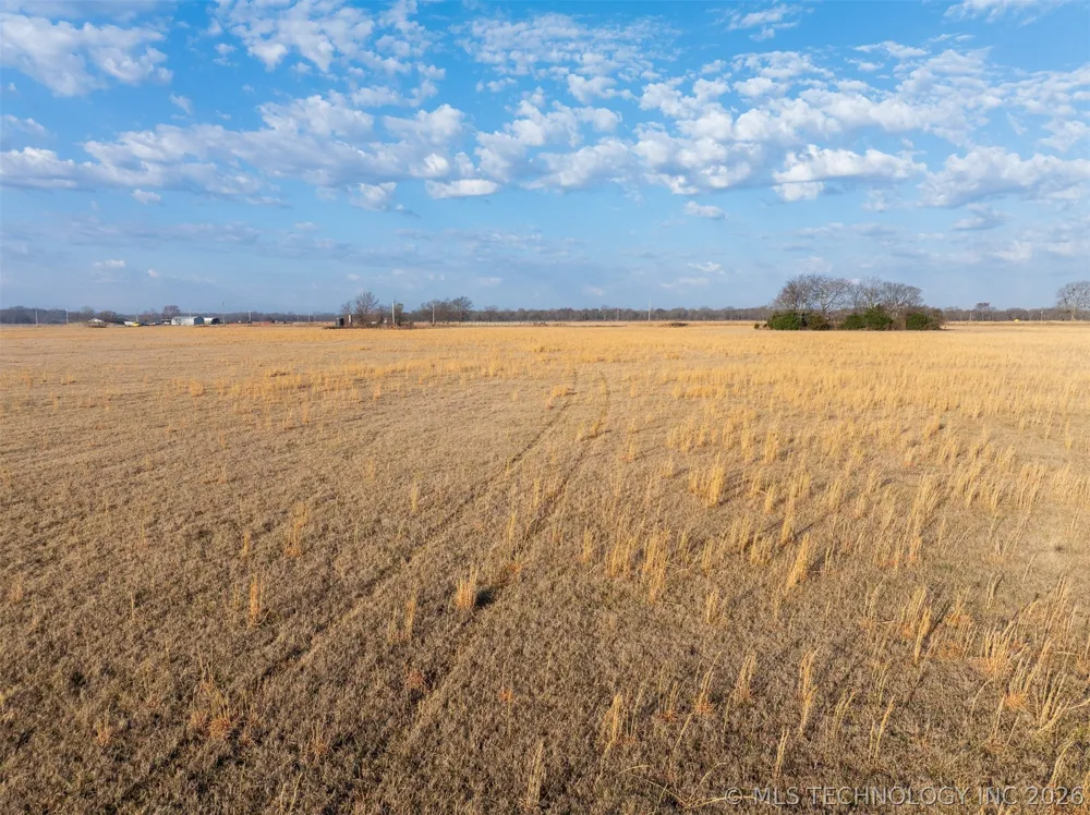 3 320 ROAD Morris, OK 74445