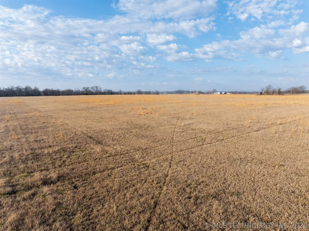 3 320 ROAD Morris, OK 74445