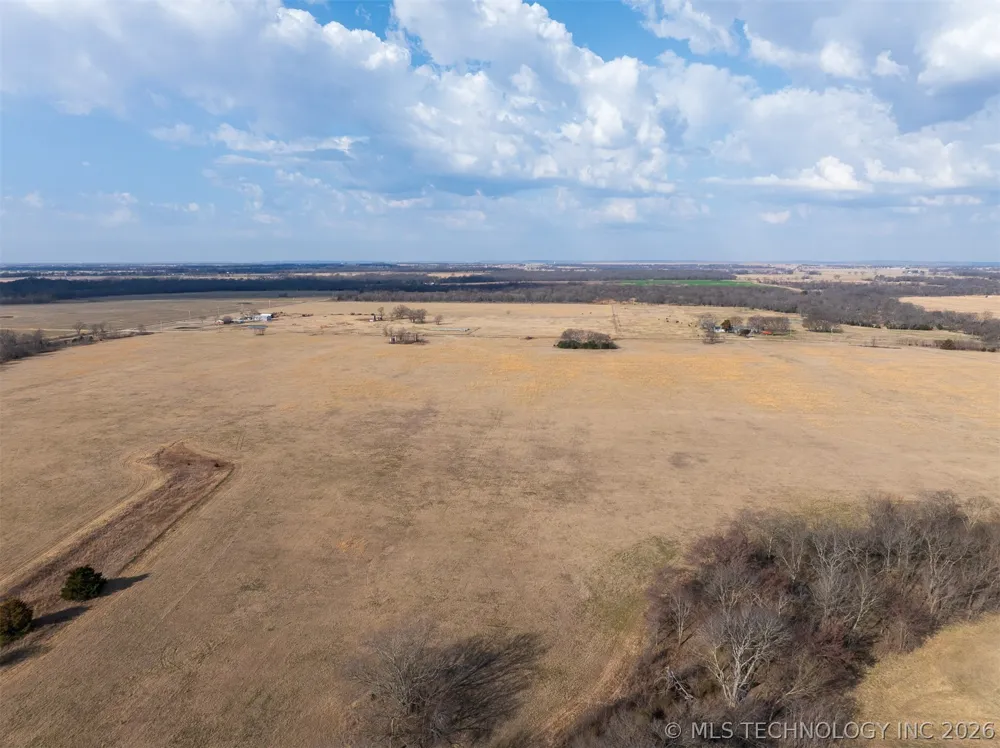 3 320 ROAD Morris, OK 74445