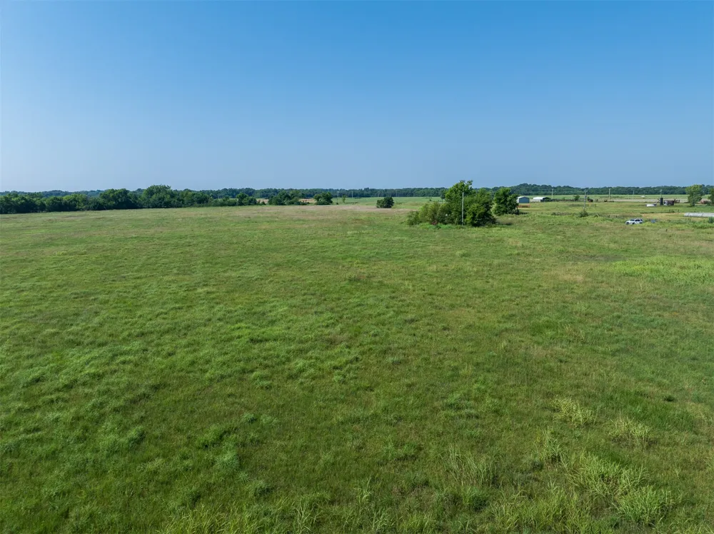3 320 ROAD Morris, OK 74445