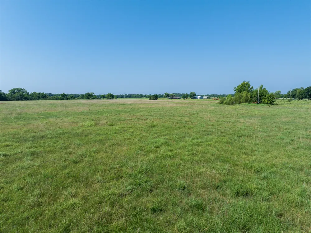 3 320 ROAD Morris, OK 74445