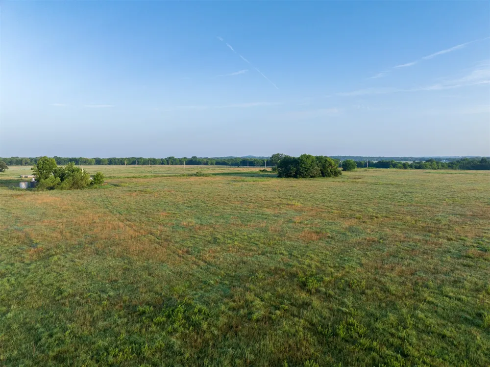 3 320 ROAD Morris, OK 74445