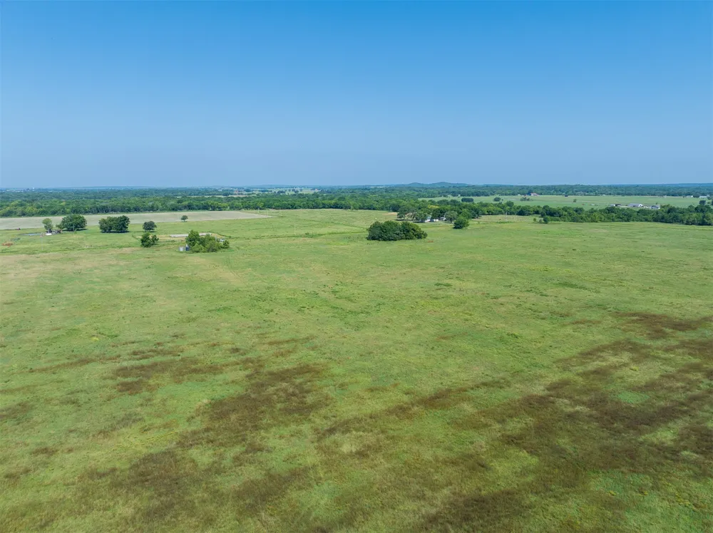 3 320 ROAD Morris, OK 74445