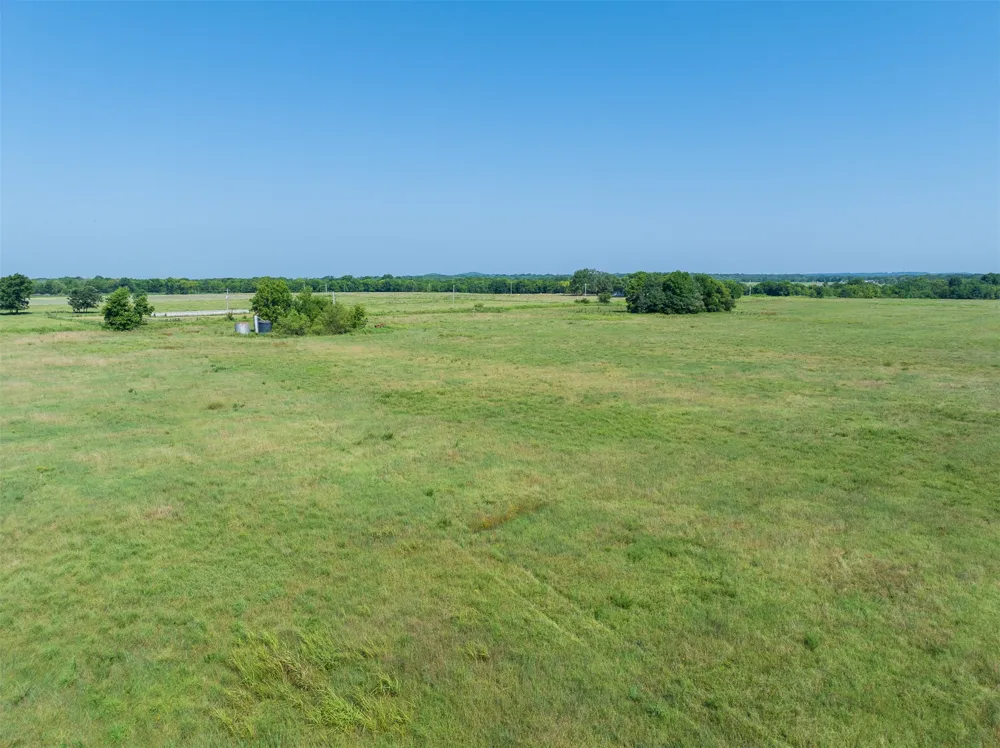 3 320 ROAD Morris, OK 74445