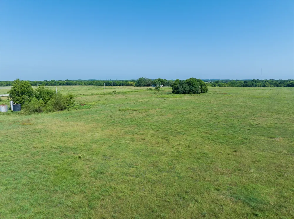 3 320 ROAD Morris, OK 74445