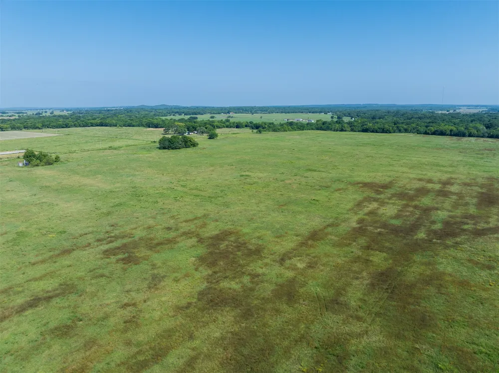 3 320 ROAD Morris, OK 74445
