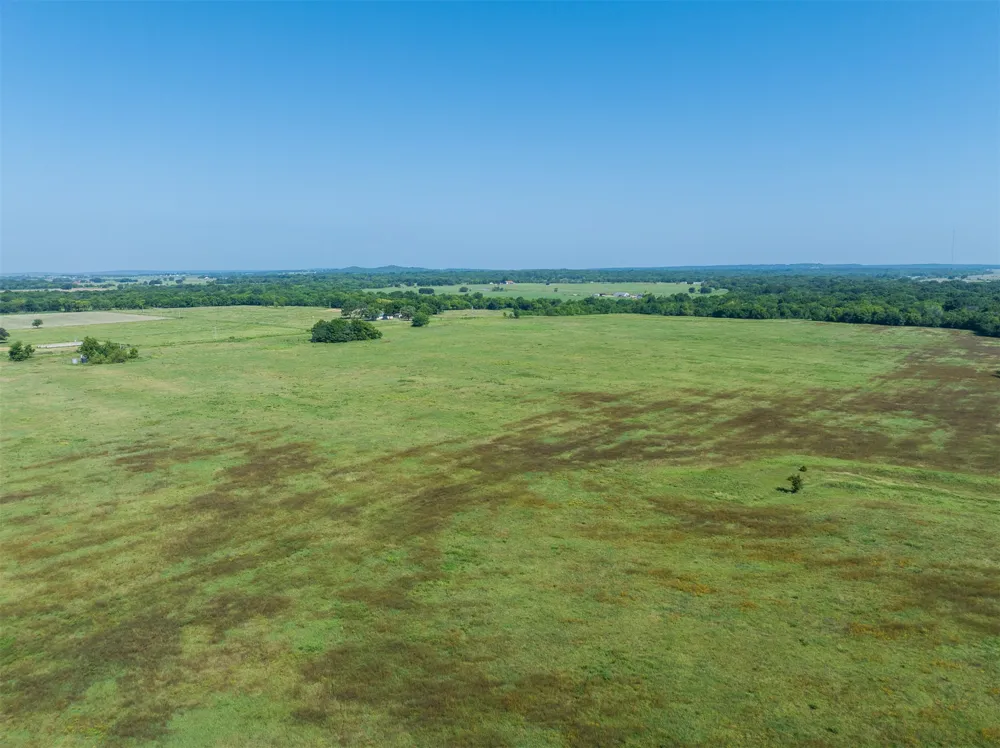 3 320 ROAD Morris, OK 74445