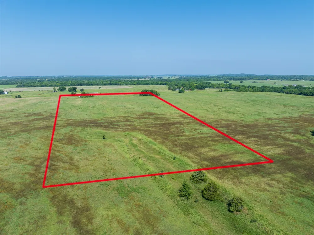 3 320 ROAD Morris, OK 74445
