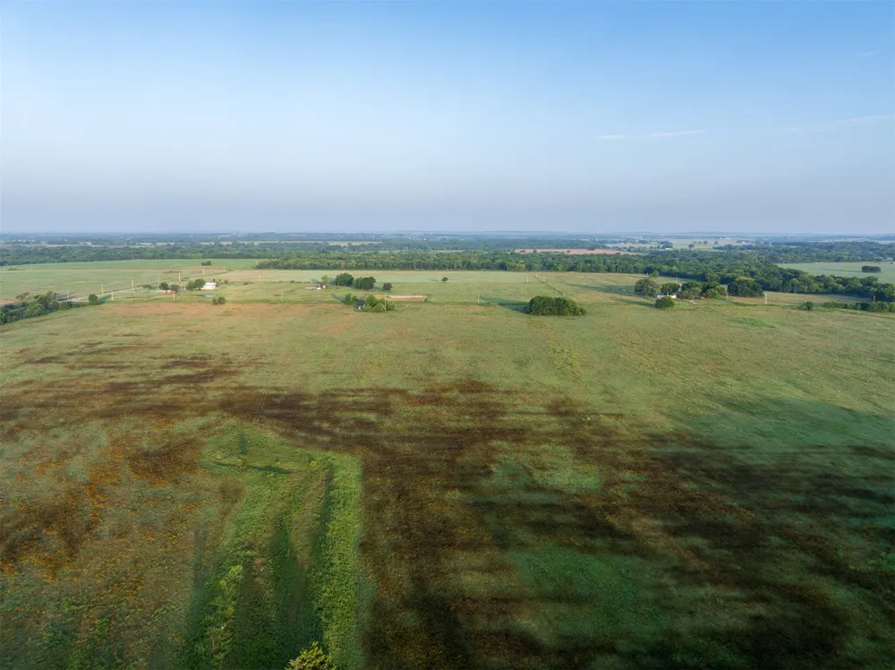 3 320 ROAD Morris, OK 74445