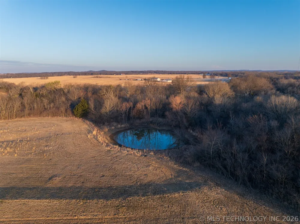 1 320 ROAD Morris, OK 74445