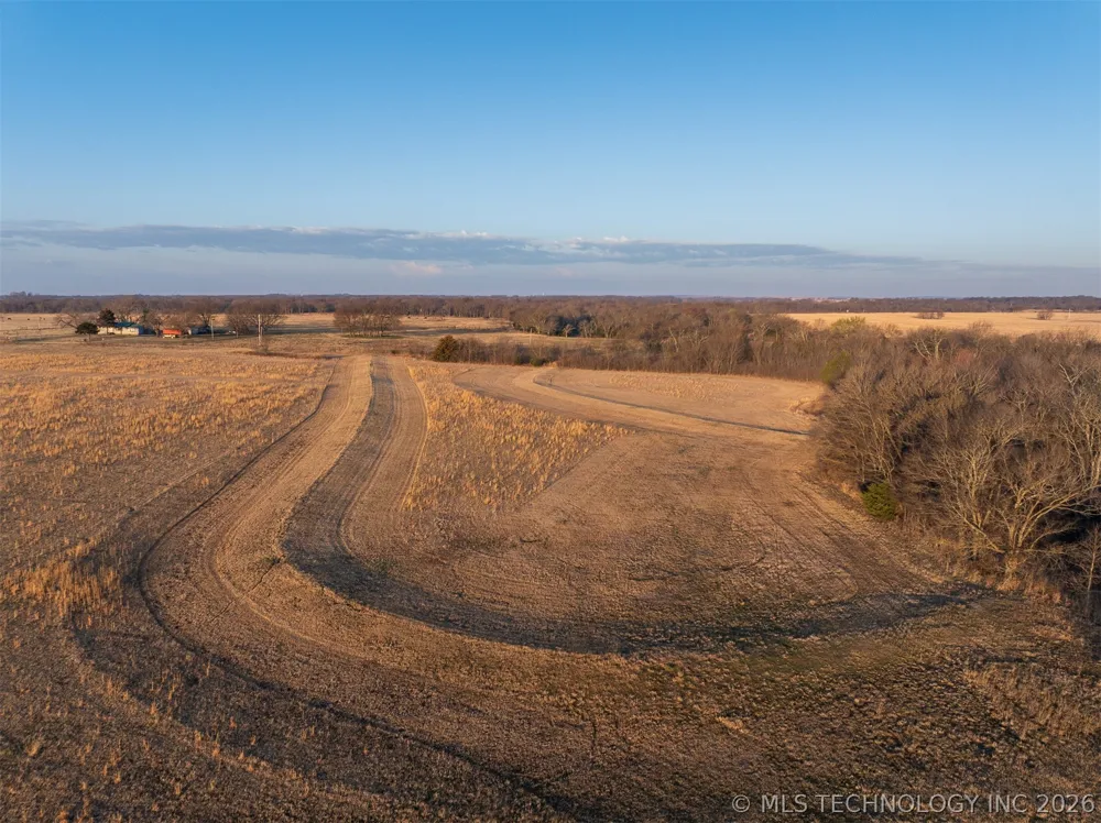 1 320 ROAD Morris, OK 74445