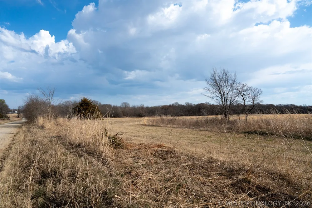 1 320 ROAD Morris, OK 74445