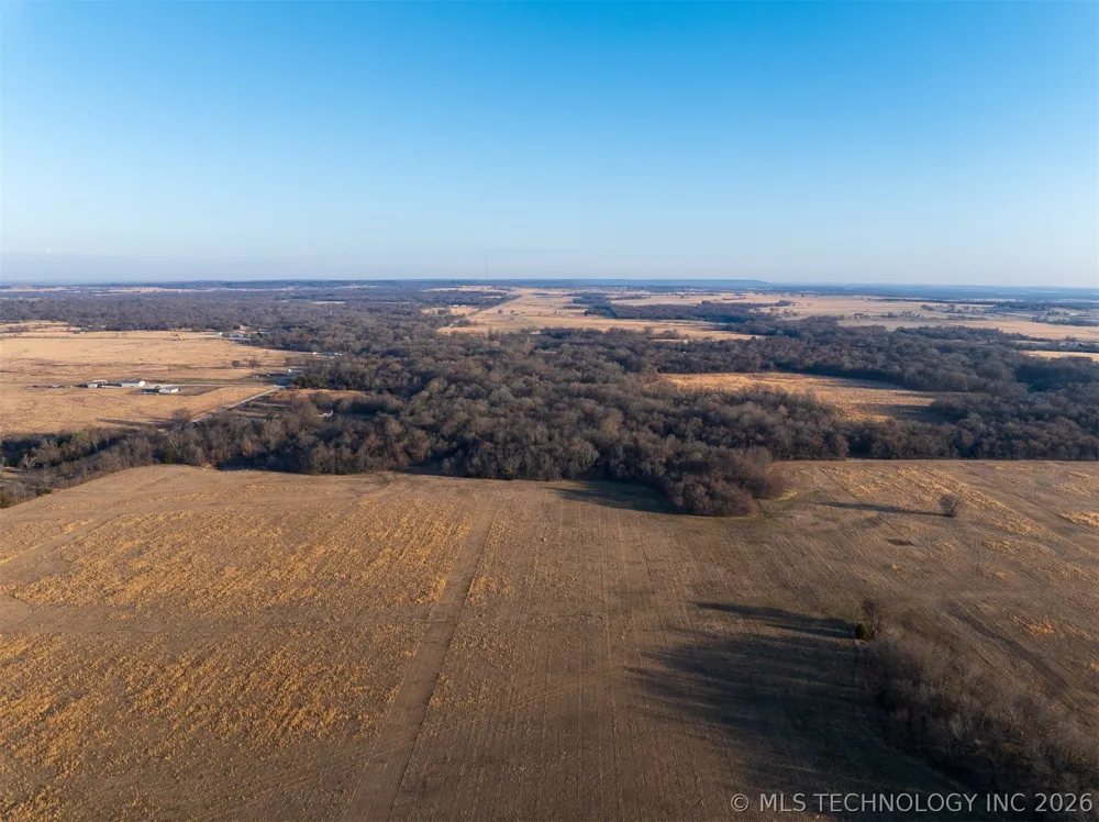 1 320 ROAD Morris, OK 74445