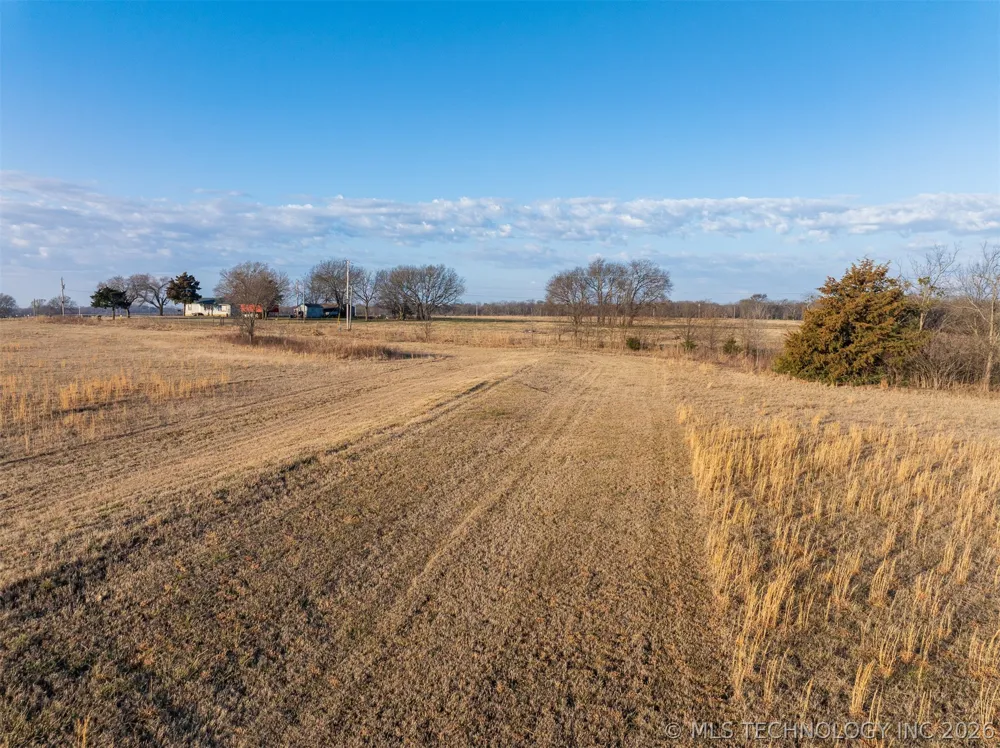 1 320 ROAD Morris, OK 74445