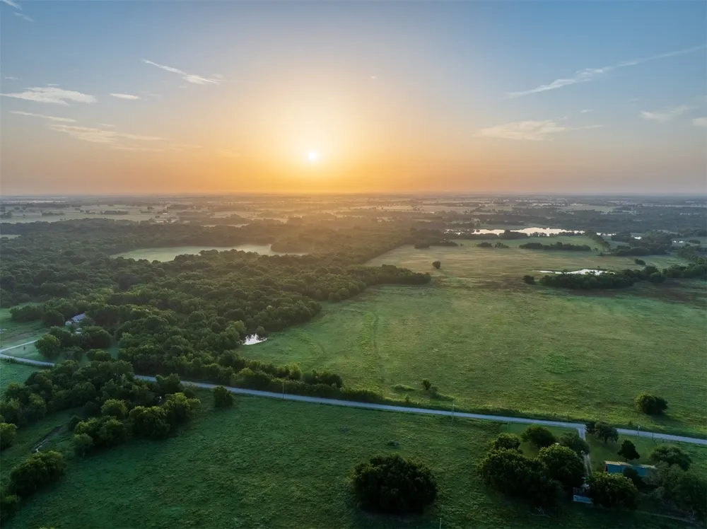 1 320 ROAD Morris, OK 74445