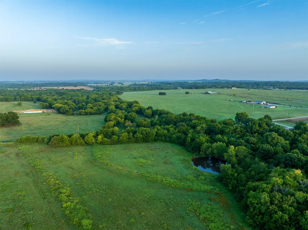 1 320 ROAD Morris, OK 74445