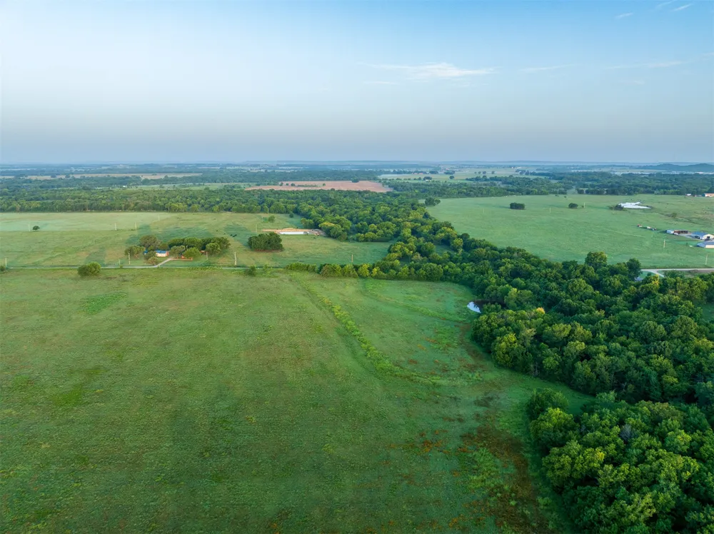 1 320 ROAD Morris, OK 74445