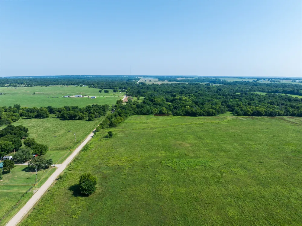 1 320 ROAD Morris, OK 74445