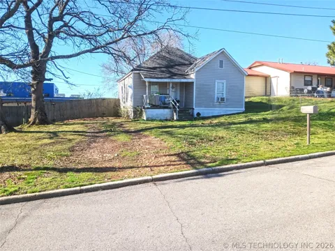 715 W Keetoowah Street