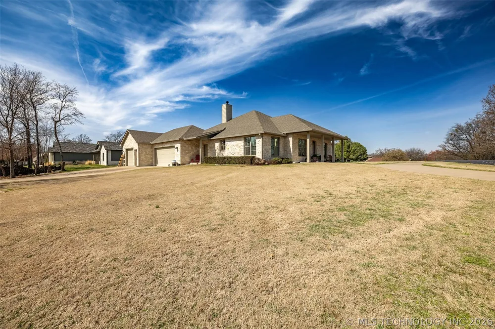 33389 S Coves Drive Afton, OK 74331