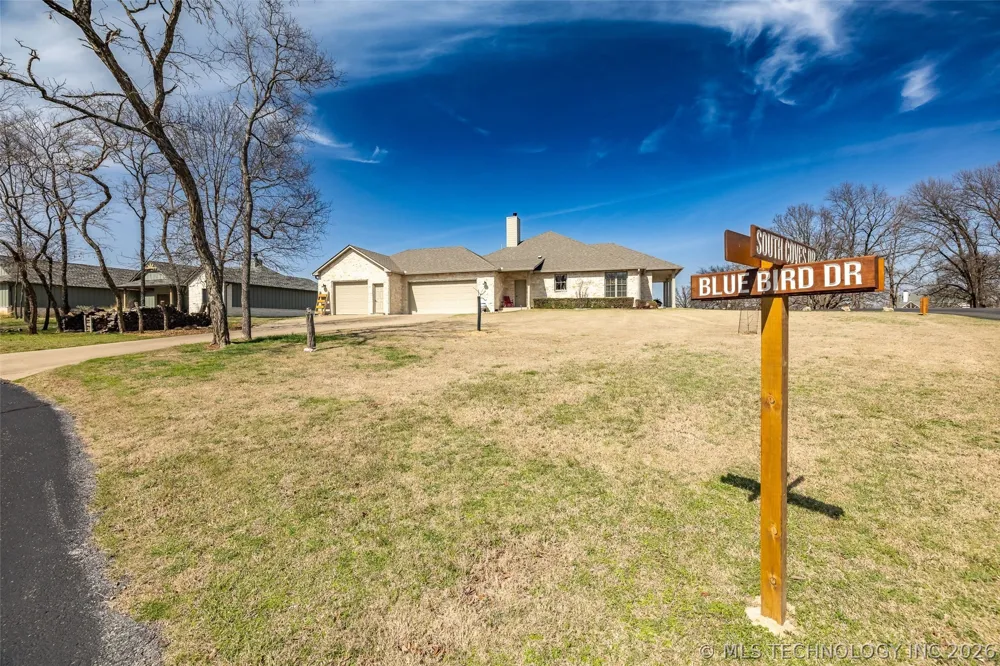 33389 S Coves Drive Afton, OK 74331