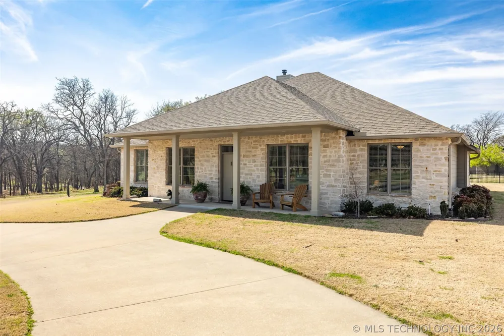 33389 S Coves Drive Afton, OK 74331