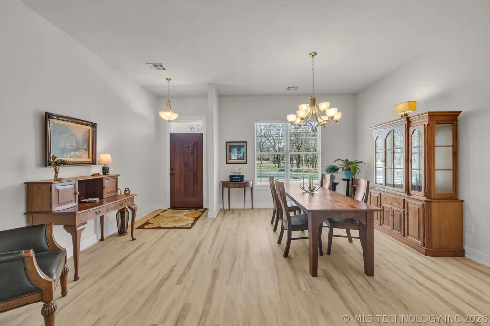 33389 S Coves Drive Afton, OK 74331