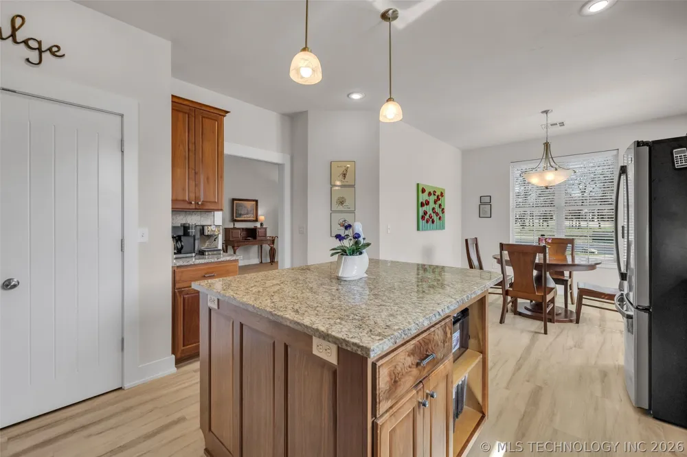 33389 S Coves Drive Afton, OK 74331