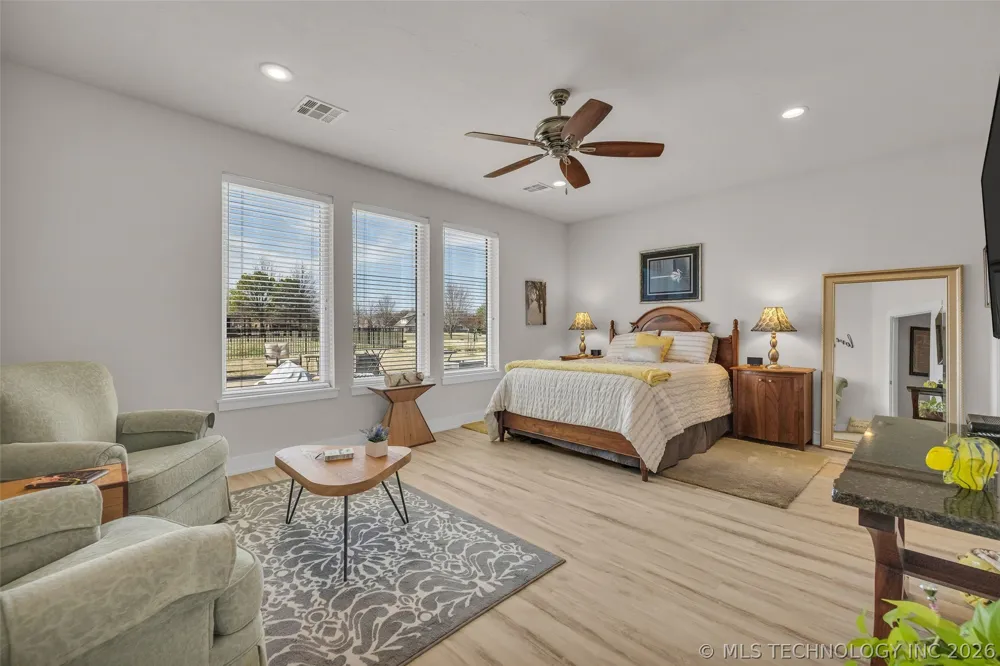 33389 S Coves Drive Afton, OK 74331