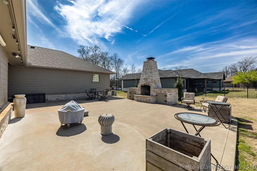 33389 S Coves Drive Afton, OK 74331