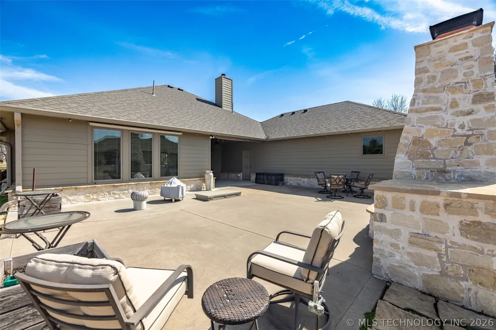 33389 S Coves Drive Afton, OK 74331