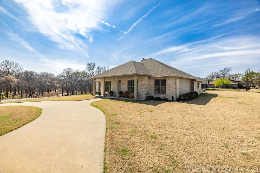 33389 S Coves Drive Afton, OK 74331