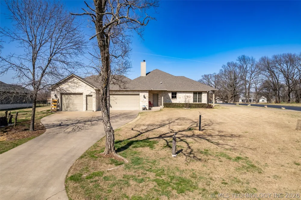 33389 S Coves Drive Afton, OK 74331